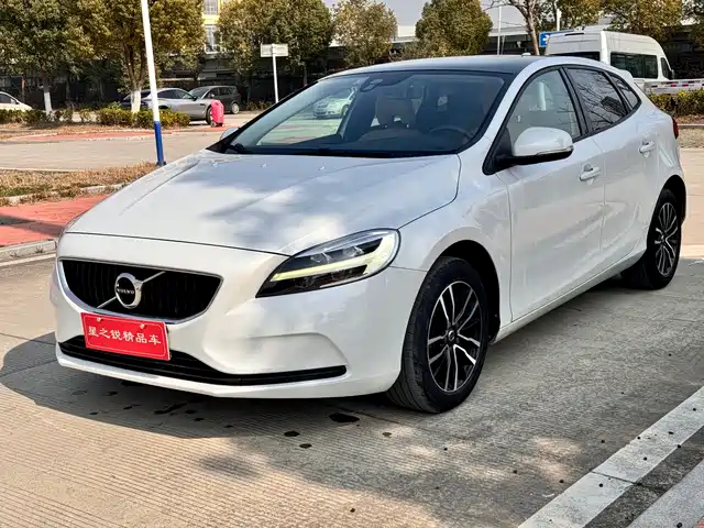 Volvo Volvo V40 Volvo V40 2017 T3 Zhiyi Edition — фото