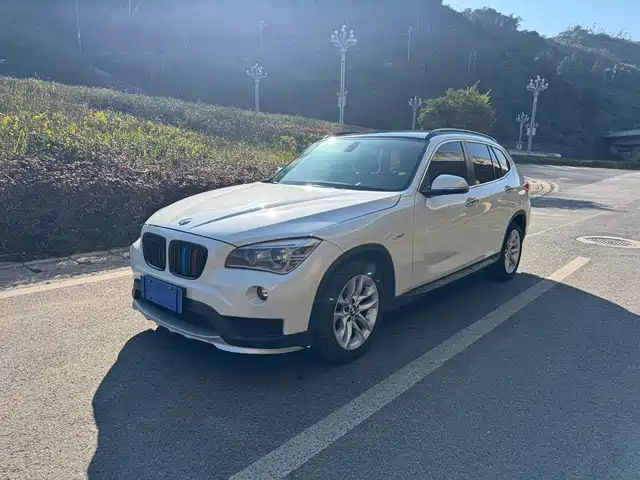 Bmw Bmw X1 Bmw X1 2015 Sdrive18i Stylish Upgraded Version — фото