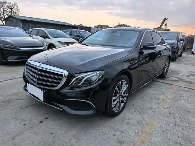 Mercedes-Benz Mercedes-Benz E-Class Mercedes-Benz E-Class 2019 E 200 L Sports 4matic — фото