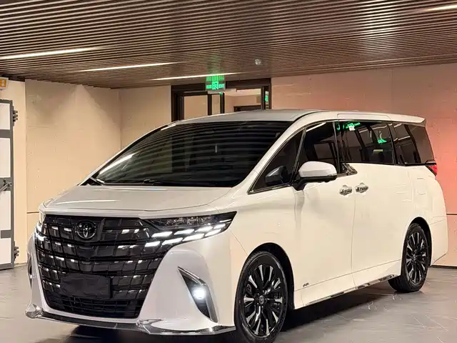 Toyota Elfa Alfa 2024 Dual Engine 2.5l Premium Edition — фото