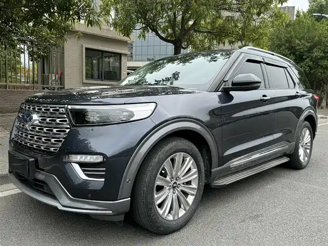 Ford Explorer Explorer 2020 Ecoboost 285 Four-Wheel Drive Titanium Version 7 Seats