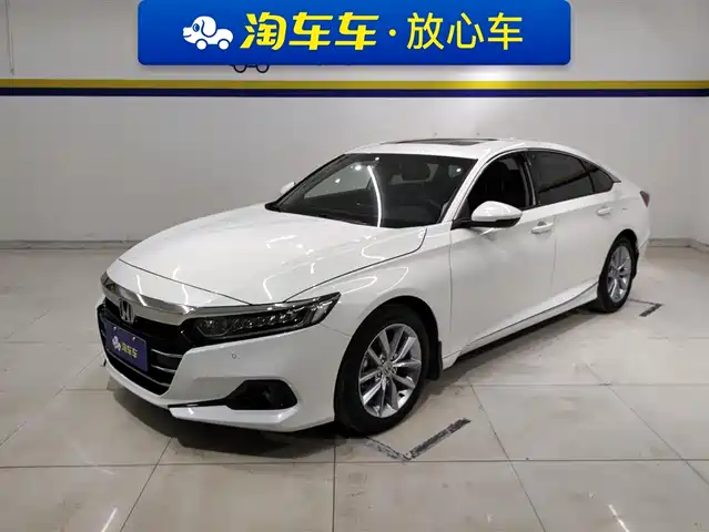 Honda Accord Accord 2022 260turbo Deluxe Edition — фото