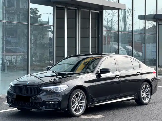 Bmw Bmw 5 Series Bmw 5 Series 2018 525li M Sports Package — фото