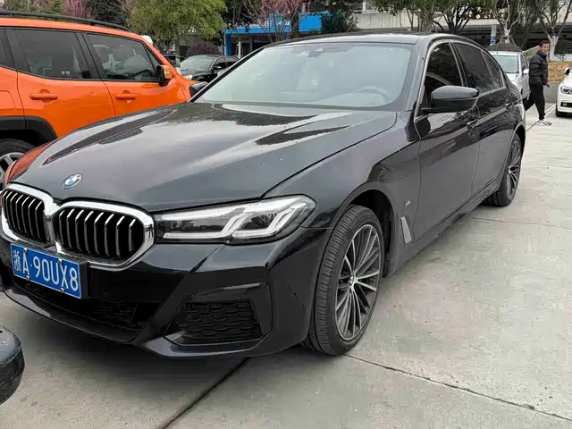 Bmw Bmw 5 Series Bmw 5 Series 2023 Facelift 530li Leading M Sports Package — фото