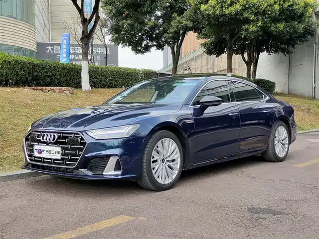 Audi Audi A7l Audi A7l 2024 45tfsi S-Line Dream Building Liquid Crystal Package — фото