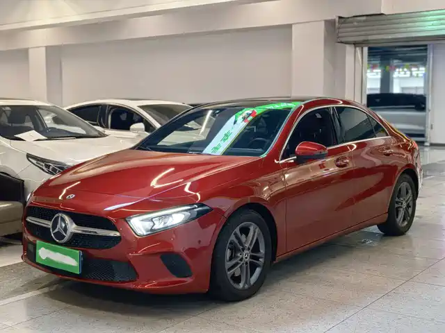 Mercedes-Benz Mercedes Benz A Class Mercedes-Benz A-Class 2019 A 200 L — фото
