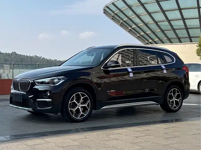 Bmw Bmw X1 Bmw X1 2018 Xdrive20li Exclusive Model — фото