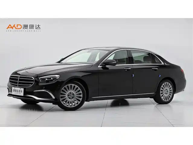 Mercedes-Benz Mercedes-Benz E-Class Mercedes-Benz E-Class 2021 E 300 L Fashion Model — фото