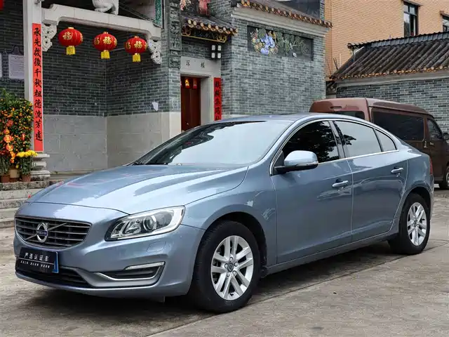 Volvo Volvo S60 Volvo S60 2018 S60l T3 Smart Edition