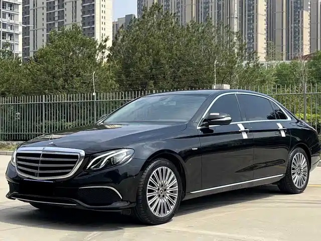 Mercedes-Benz Mercedes-Benz E-Class Mercedes-Benz E-Class 2019 E 300 L Sporty And Stylish — фото