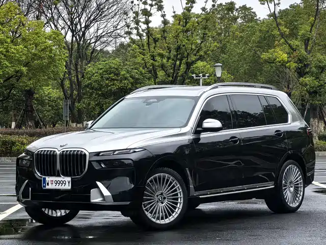 Bmw Bmw X7 Bmw X7 2024 Xdrive40i Leading Luxury Package