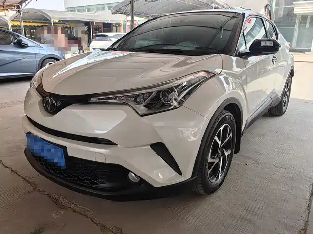 Toyota Toyota C-Hr Toyota C-Hr 2021 2.0l Luxury Edition — фото