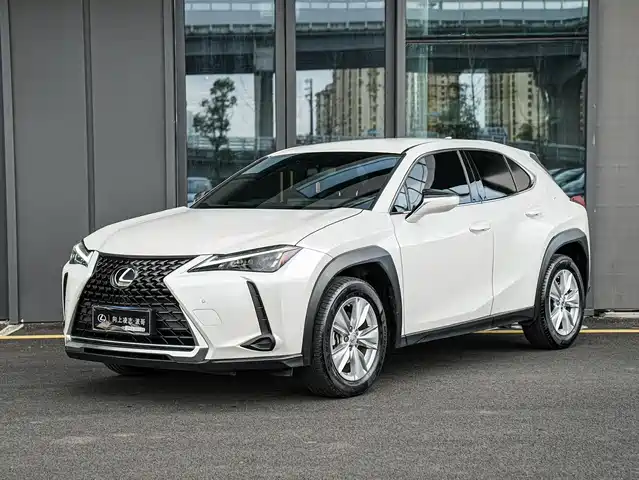 Lexus Lexus Ux Lexus Ux 2022 260h Detective Cool Edition — фото