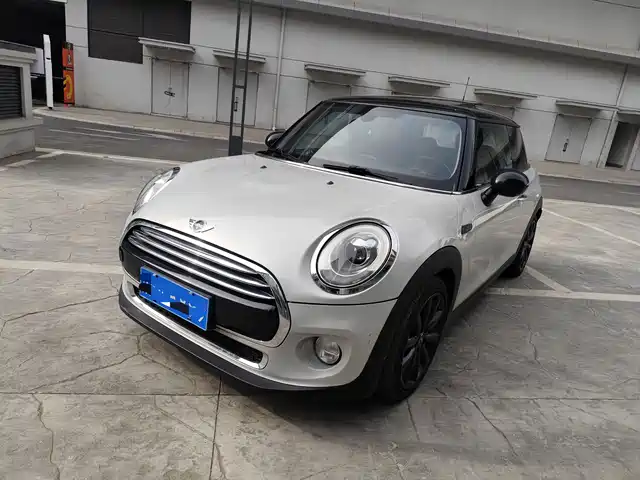 Mini Mini Mini 2016 1.5t Cooper Avant-Garde — фото