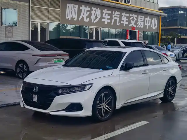 Honda Accord Accord 2022 260turbo Magic Night Premium Edition — фото