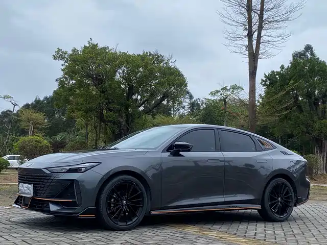 Chang'An Changan Uni-V Changan Uni-V 2023 1.5t Sports Version
