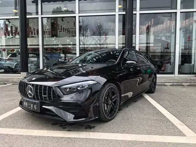 Mercedes-Benz Mercedes-Benz A-Class Amg Mercedes-Benz A-Class Amg 2025 Amg A 35 L 4matic — фото