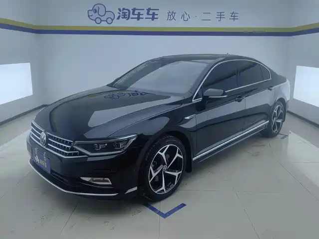 Volkswagen Magotan Magotan 2023 2 Million Commemorative Edition 330tsi Dsg Luxury Model — фото