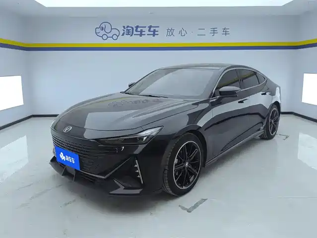 Chang'An Changan Uni-V Changan Uni-V 2022 1.5t Premium Model — фото