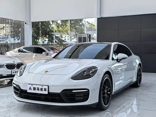 Porsche Panamera Panamera 2023 Panamera Executive Extended Platinum Edition 2.9t — фото