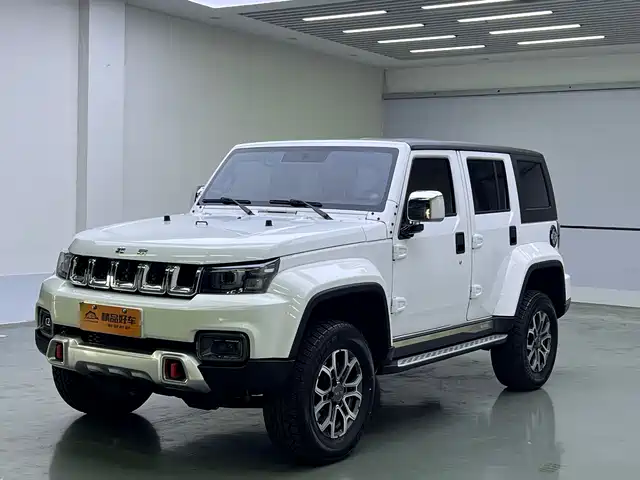 Beijing Cross Country Beijing Off-Road Bj40 Beijing Off-Road Bj40 2024 2.0t City Hunter Honor Edition