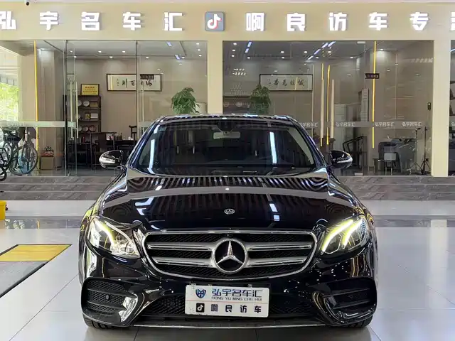 Mercedes-Benz Mercedes-Benz E-Class Mercedes-Benz E-Class 2019 E 300 L Sporty And Stylish — фото