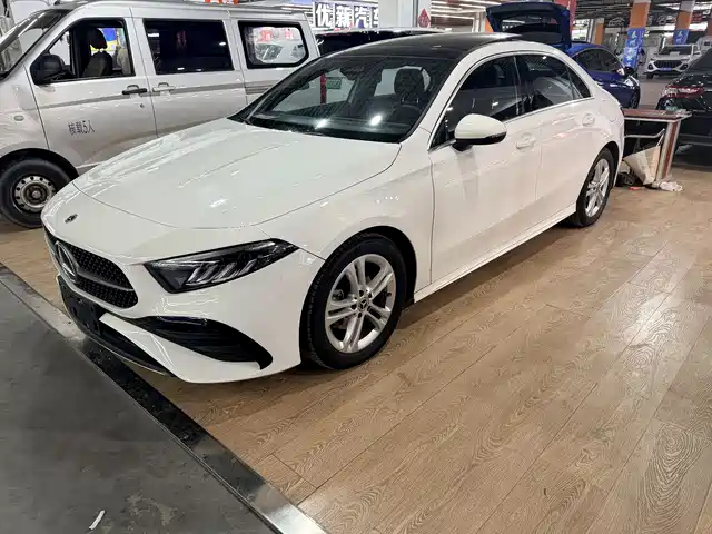 Mercedes-Benz Mercedes Benz A Class Mercedes-Benz A-Class 2023 A 180 L — фото