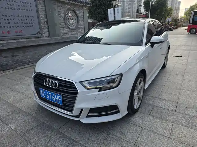 Audi Audi A3 Audi A3 2019 Sportback 35 Tfsi Fashion Type National Vi — фото