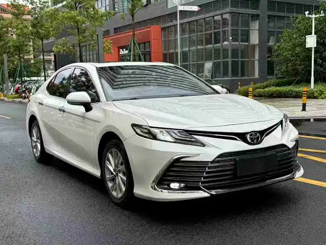 Toyota Camry Camry 2021 2.5g Deluxe Edition — фото