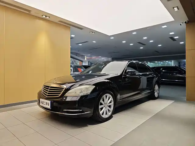 Mercedes-Benz Mercedes Benz S Class Mercedes-Benz S-Class 2010 S 300 L Luxury Model — фото