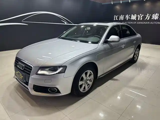 Audi Audi A4l Audi A4l 2011 2.0 Tfsi Comfort Type — фото