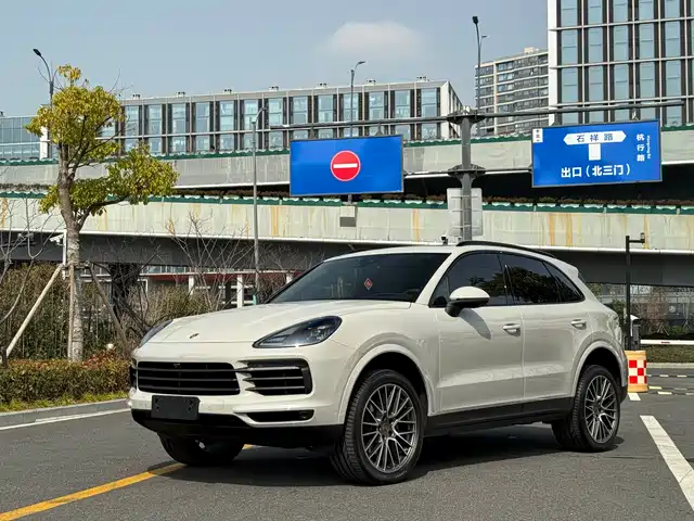 Porsche Cayenne Cayenne 2023 Cayenne 3.0t Platinum Edition