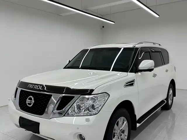 Nissan Patrol Patrol 2016 5.6l Standard Model — фото
