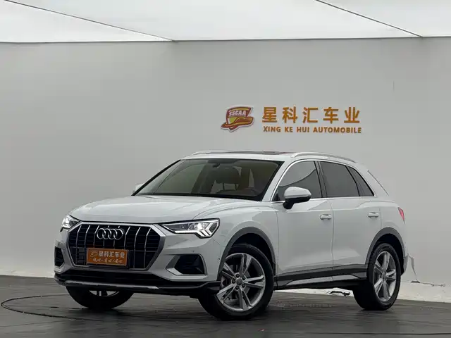 Audi Audi Q3 Audi Q3 2021 35 Tfsi Fashionable And Elegant — фото