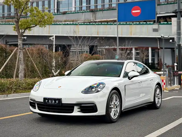 Porsche Panamera Panamera 2017 Panamera 3.0t