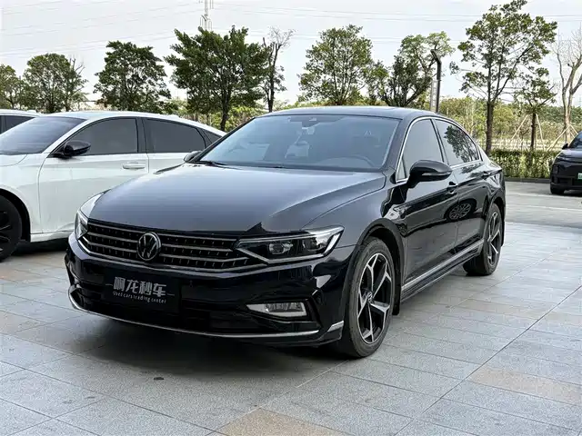 Volkswagen Magotan Magotan 2023 2 Million Commemorative Edition 330tsi Dsg Luxury Model — фото