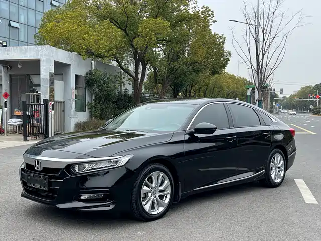 Honda Accord Accord 2018 260turbo Deluxe Edition National V — фото