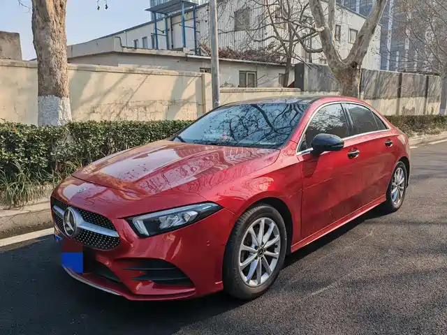 Mercedes-Benz Mercedes Benz A Class Mercedes-Benz A-Class 2020 A 200 L Sports Sedan — фото