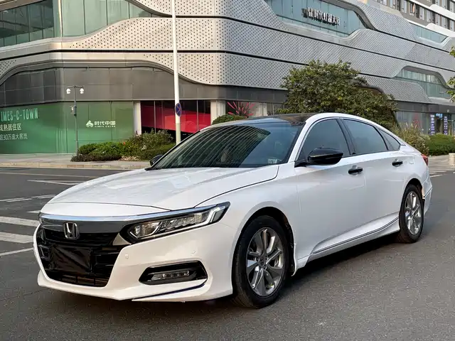 Honda Accord Accord 2018 260turbo Elite Edition National V