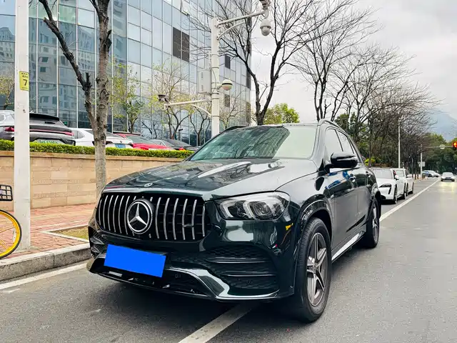 Mercedes-Benz Mercedes-Benz Gle Mercedes-Benz Gle 2021 Gle 450 4matic Fashion Model — фото