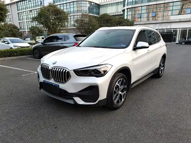 Bmw Bmw X1 Bmw X1 2022 Sdrive25li Leading Model — фото