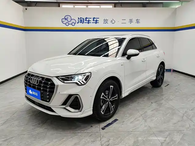 Audi Audi Q3 Audi Q3 2021 45 TFSI quattro fashionable and dynamic — фото