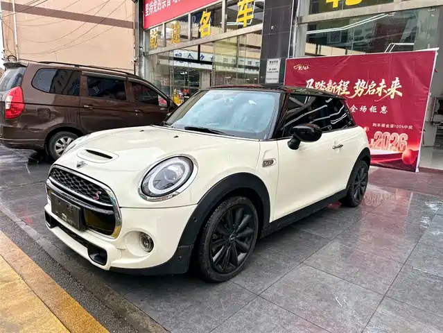 Mini Mini Mini 2019 2.0t Cooper S Classic — фото