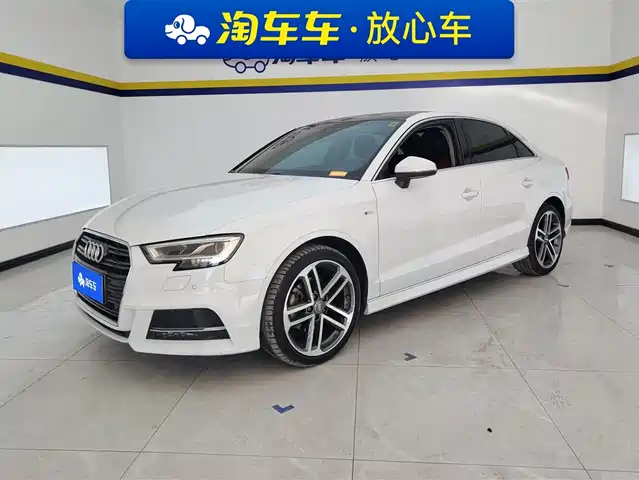 Audi Audi A3 Audi A3 2018 30th Anniversary Limousine 35 Tfsi Sports — фото