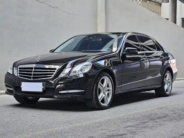 Mercedes-Benz Mercedes-Benz E-Class Mercedes-Benz E-Class 2013 E 300 L Fashionable Luxury Model — фото