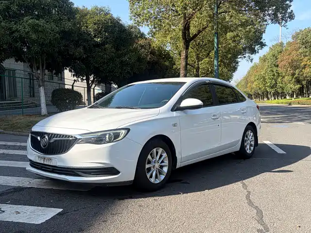 Buick Yinglang Yinglang 2019 15t Dual-Clutch Aggressive Model, National Vi