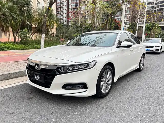 Honda Accord Accord 2018 260turbo Elite Edition National V — фото