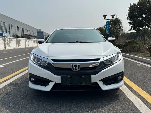Honda Civic Civic 2016 220turbo Cvt Deluxe Edition — фото