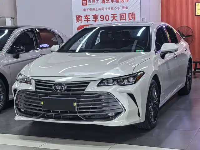 Toyota Asian Dragon Asia Dragon 2019 2.0l Xle Exclusive Edition National Vi — фото