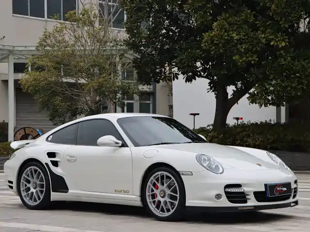 Porsche Porsche 911 Porsche 911 2010 Turbo 3.8t